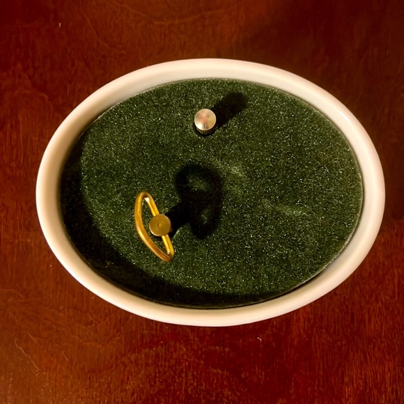 Ardleigh-Elliott. The Kitten and the Canary. By Coby Carlson. Music Box. #1358 A - Picture 6 of 11